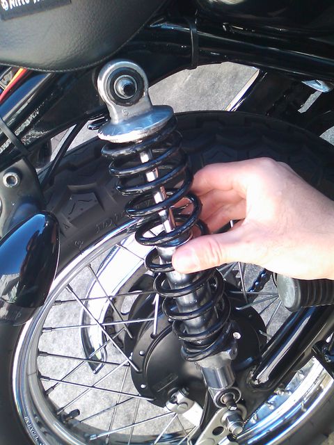 グラストラッカー サスペンションのバネカット その Good Fellasへようこそ