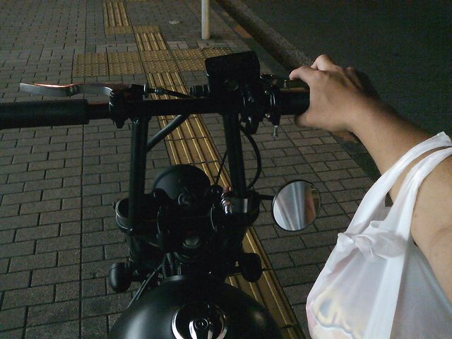 バイクに乗ったらレジ袋はどこに掛けてますか Good Fellasへようこそ バイクに乗ったらレジ袋はどこに掛けてますか Good Fellasへようこそ