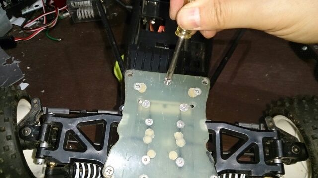 QUICRUN WP Crawler Brushed ブラシ用ESCの開けてみたレビューと