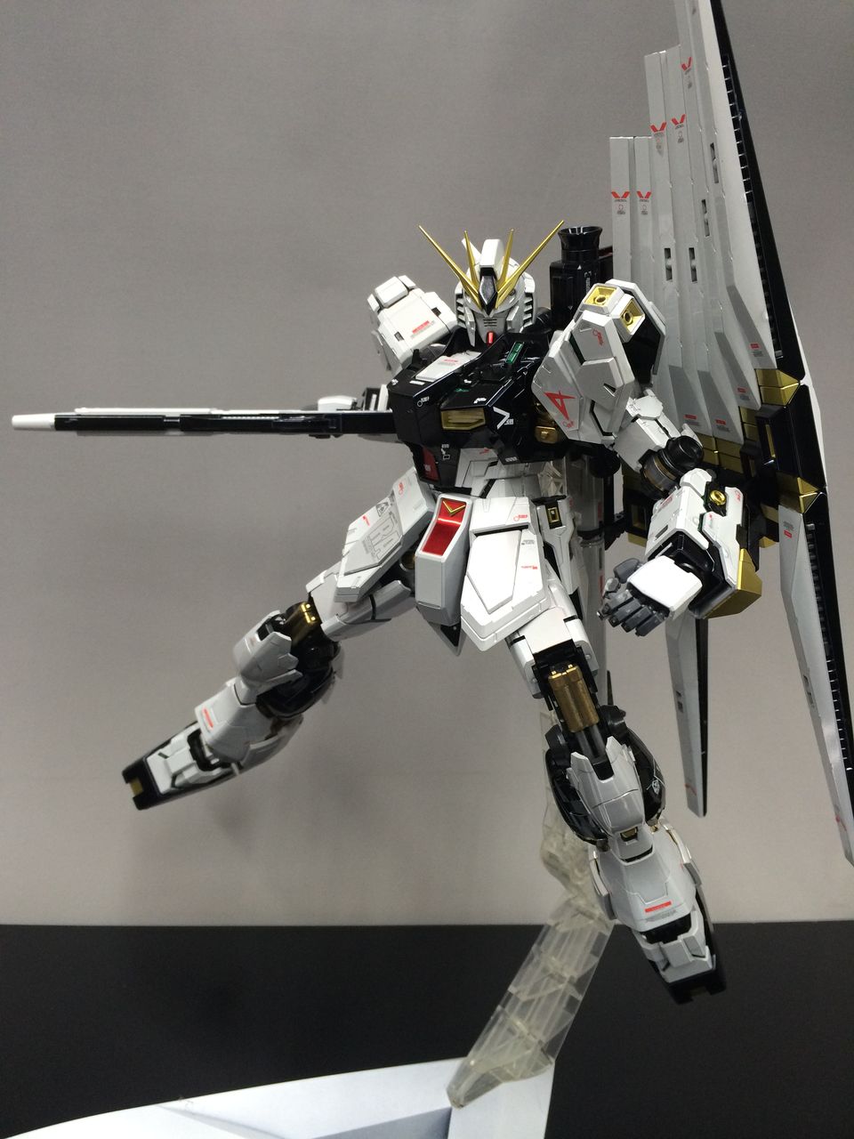 MG νガンダム ver.ka チタニウムフィニッシュ