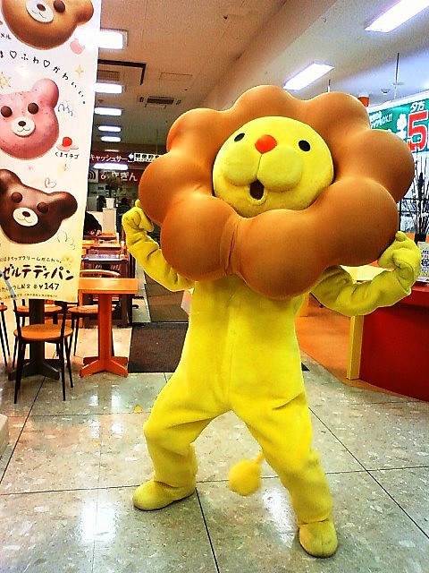 祝ミスド秋田上陸40周年 ポン デ ライオン撮影会 砂漠の近況 乾いた心を潤す映画を探せ