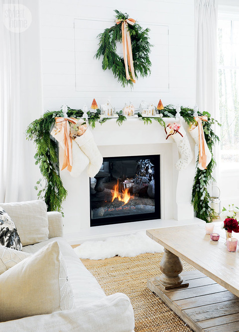 Lifestyle BloggerさんのPretty in Pink Christmas Decor