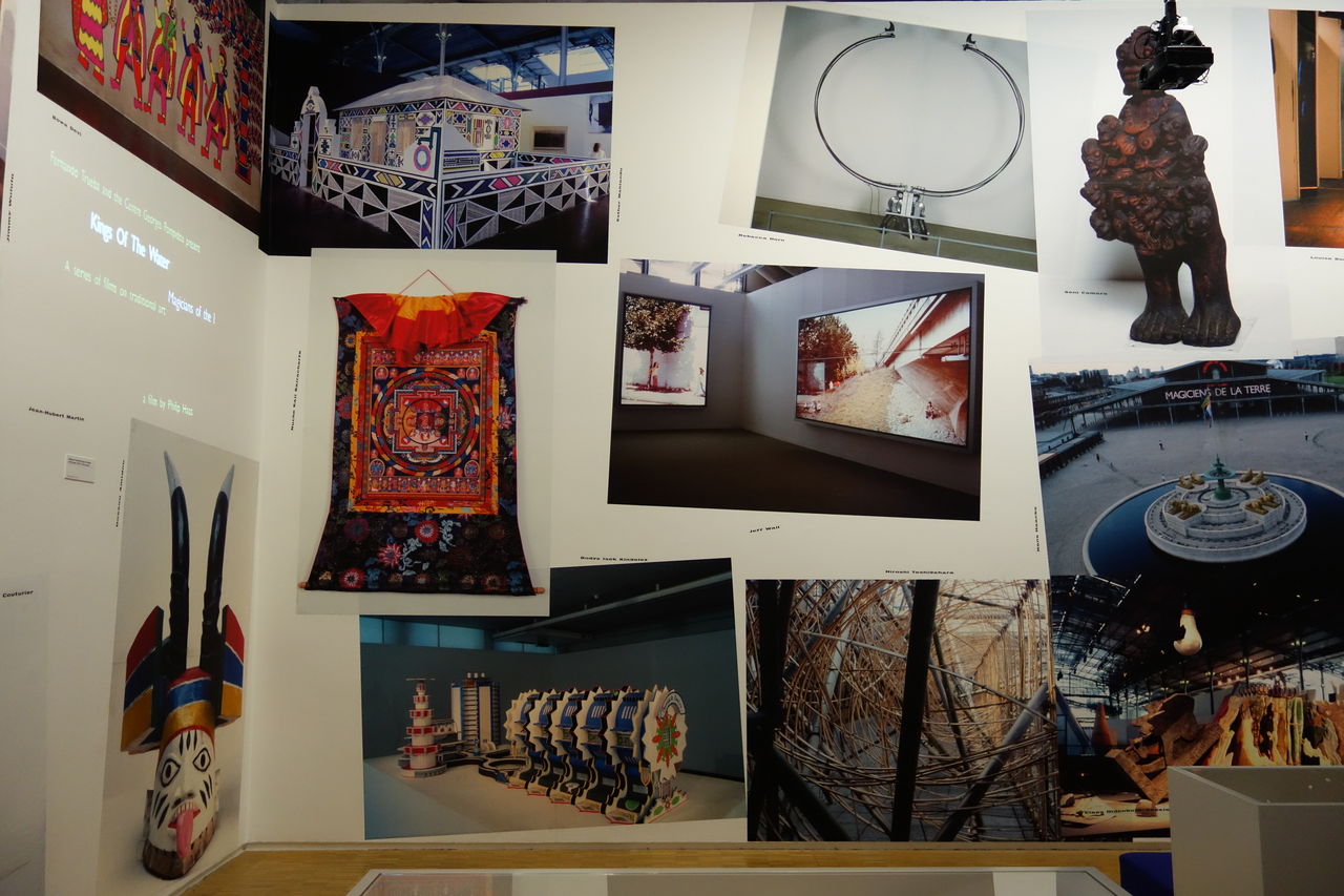 新作入荷，2025 Magiciens de la Terre「大地の魔術師たち」展 図録