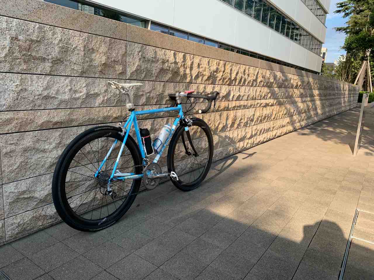 ディープリムど素人、装着顛末記 ICAN aero 50 : 貧乏デザイナーの作業 