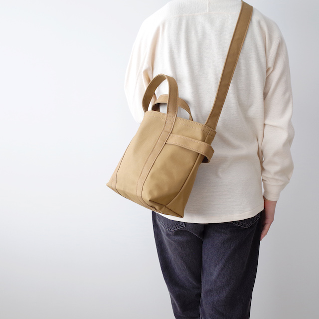 Tembea club tote top