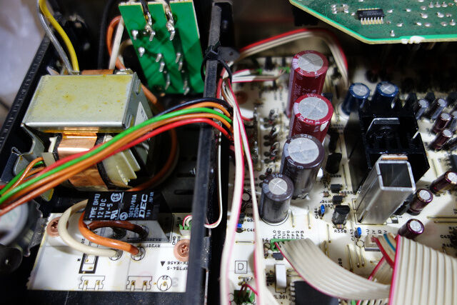 アンプ YAMAHA AST-A10, AVS-100 Yamaha AST-A10 (Active Servo Processing Amplifier) - YouTube