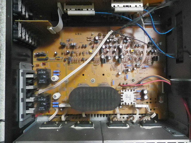 KA-5010にコンデンサー増量 : オーディオ・マルチシステム奮闘記