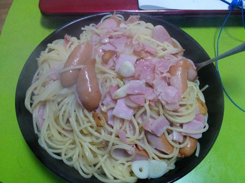 【飯テロ】俺デブの深夜パスタがこちらｗｗｗｗｗｗｗ　