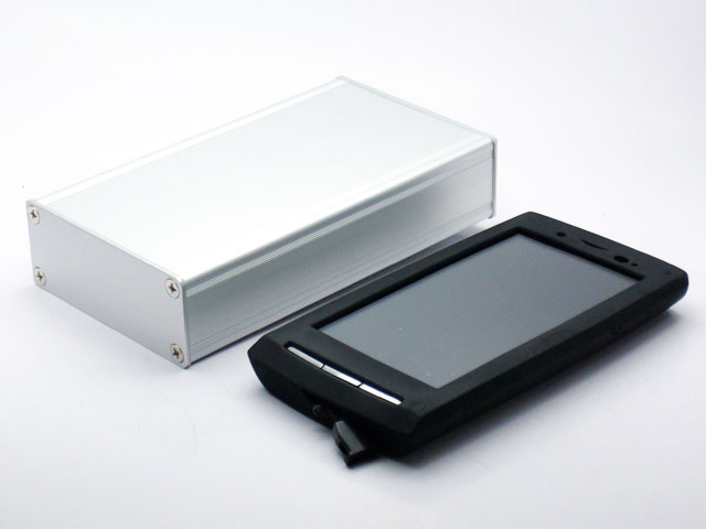 デジットblog Ipod Touch スマートフォンサイズ のアルミケース入荷