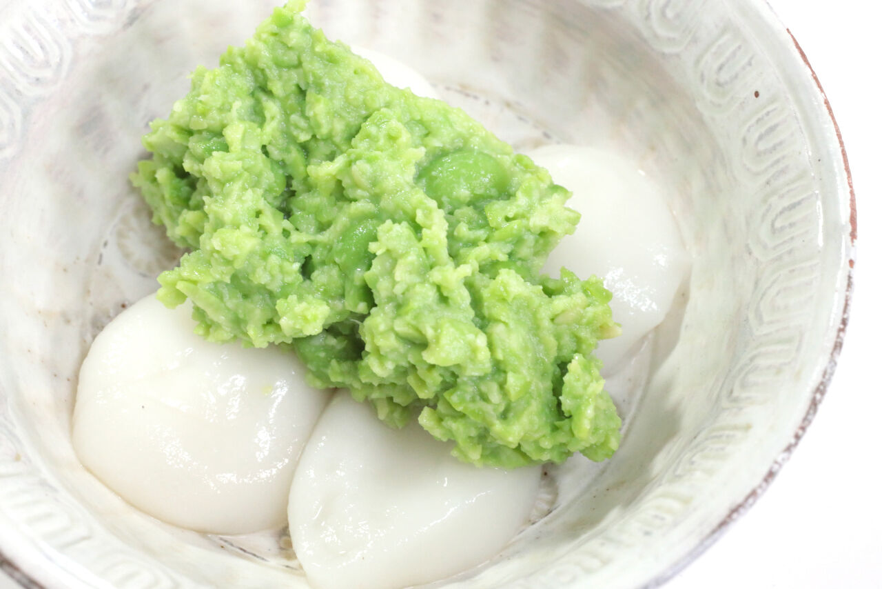 牛肉100 のロコモコ丼 目玉焼き だるまイカのフライ 地場産ナスの揚げ浸し チキンサラダ 豆腐とニラの味噌汁 白玉ズンダ 今日の弁当問題 牛肉100 のロコモコ丼 目玉焼き だるまイカのフライ 地場産ナスの揚げ浸し チキンサラダ 豆腐とニラの味噌汁 白玉ズンダ 今日の弁当問題