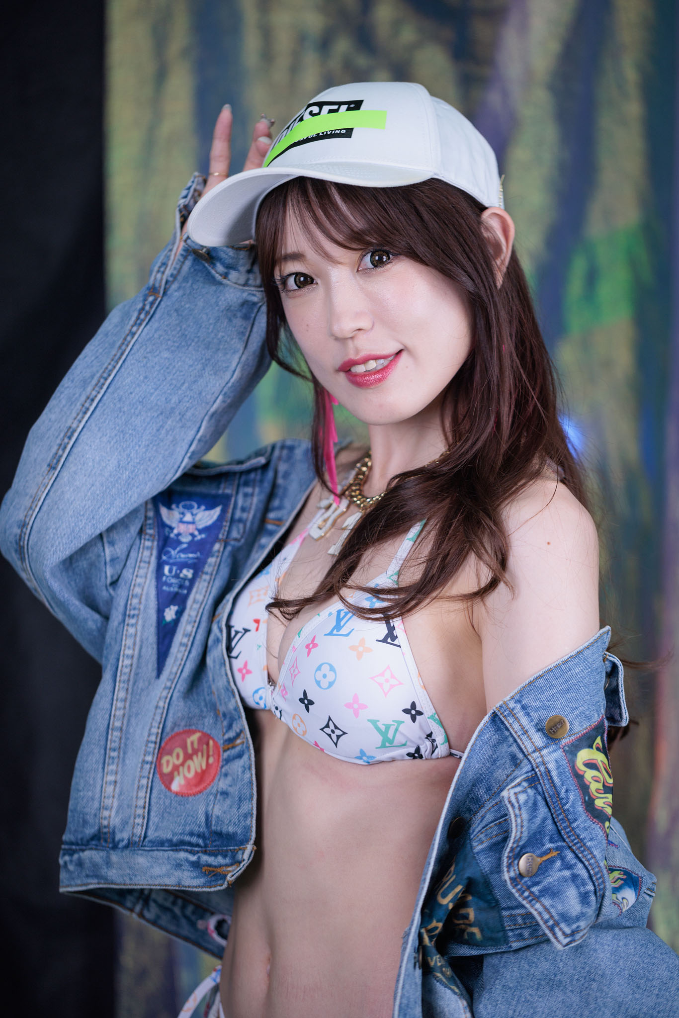 山尾しおり エロ 