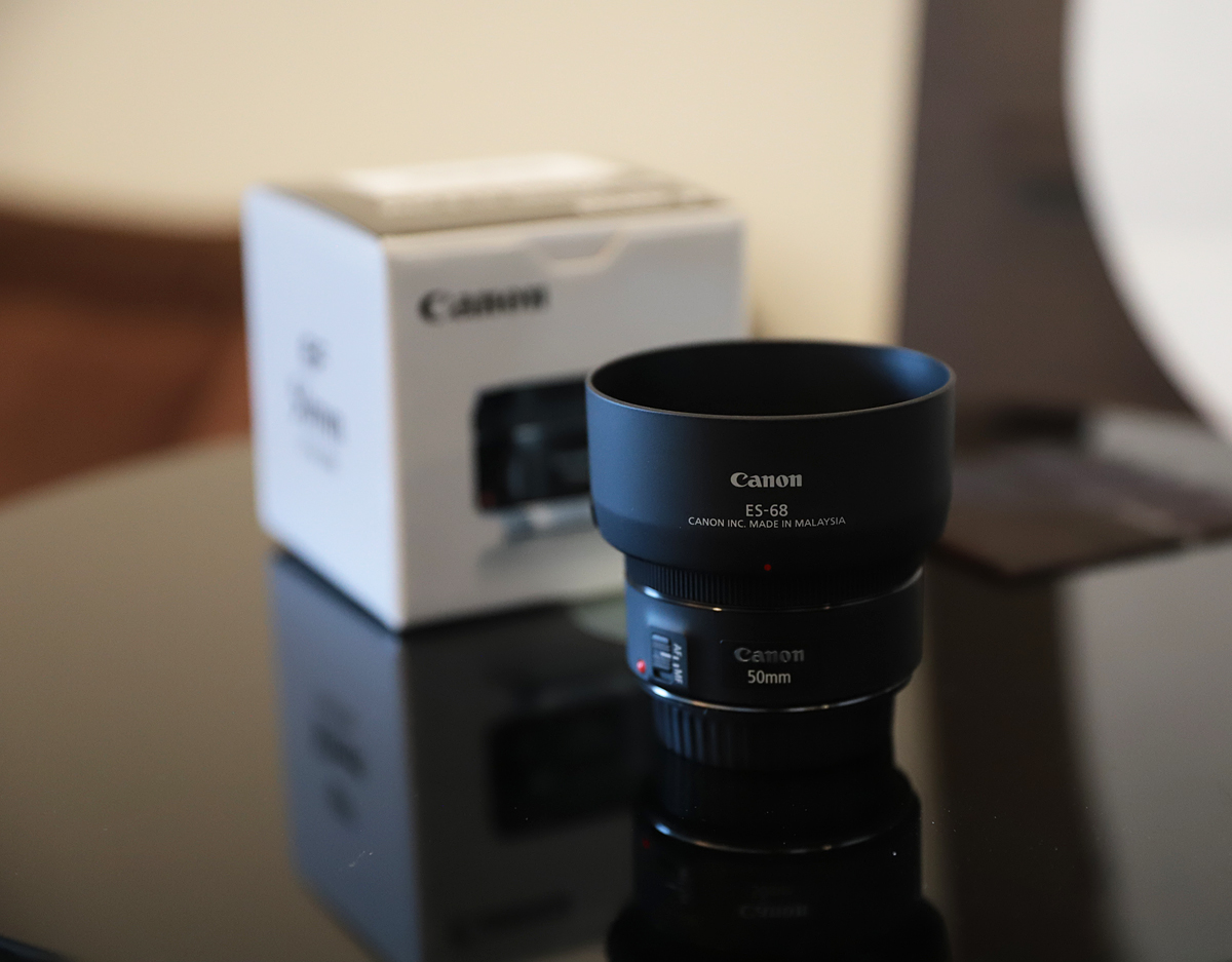 Canon 50mm F1.8 STM フード