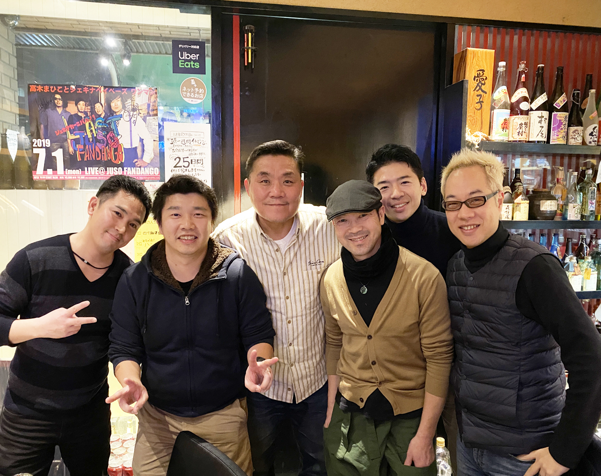 雅さんのお店で記念撮影