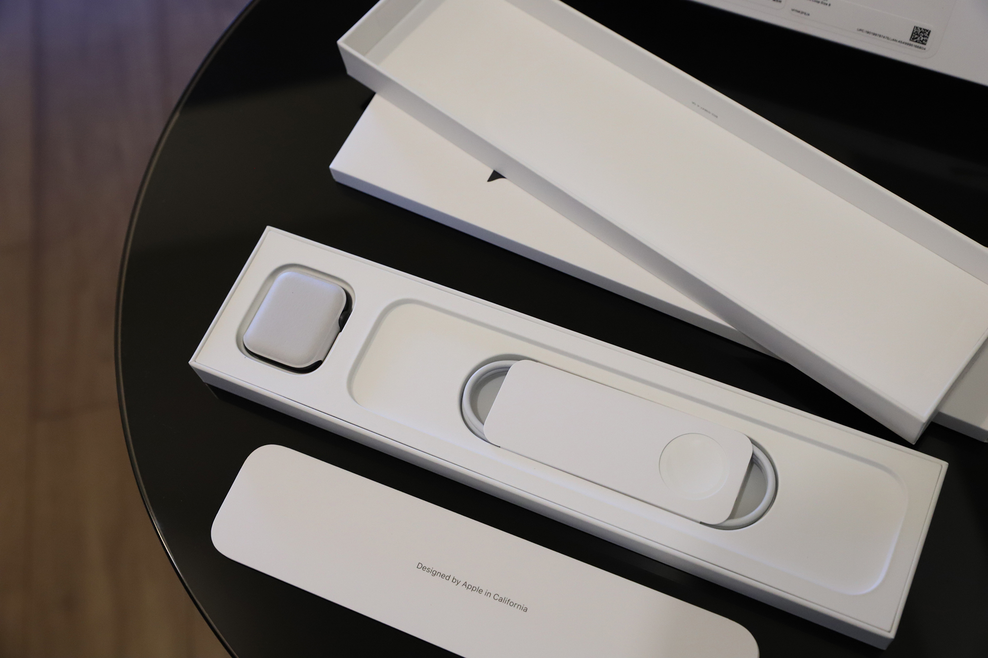 Apple Watch箱の中身
