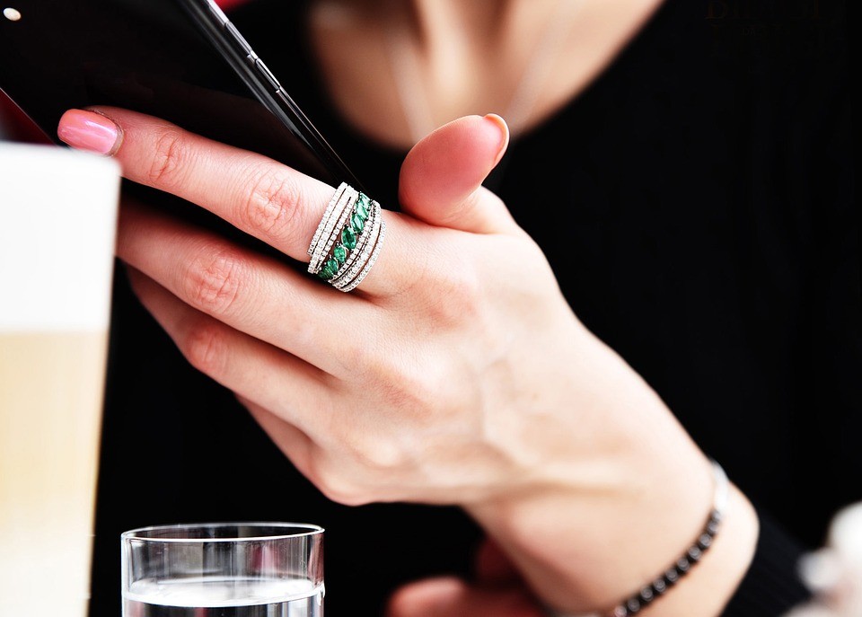 jewelry-3212091_960_720