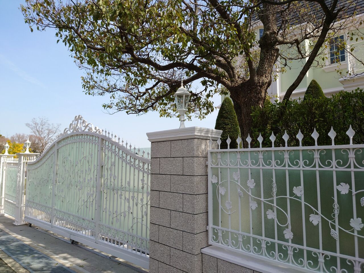 芦屋のなかでもひときわ芦屋なエリアはまるでビバリーヒルズ 高級住宅街 六麓荘を巡る 大阪ちょっとした広報部