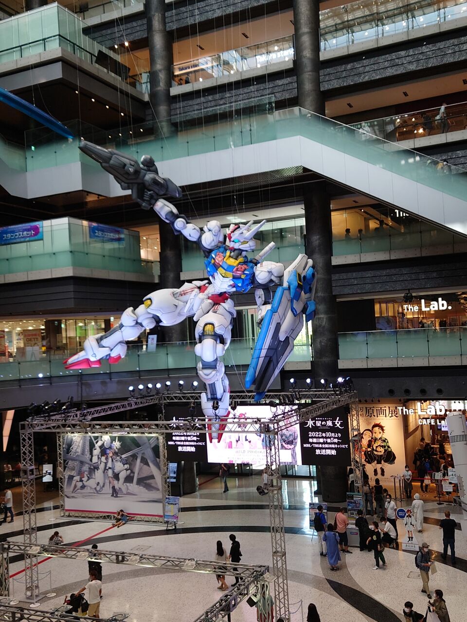 グランフロントにガンダムがいた 大阪ちょっとした広報部