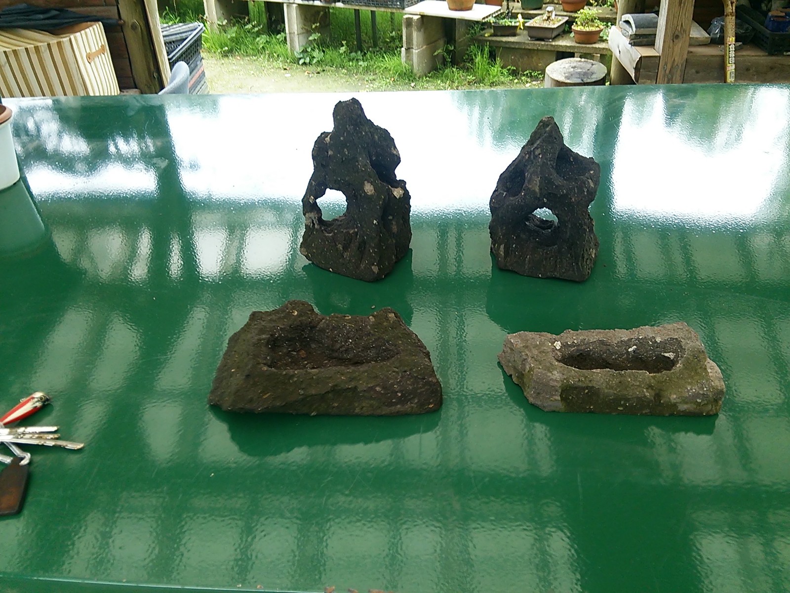梅雨の雨降りに石を削る 盆栽擬き日記