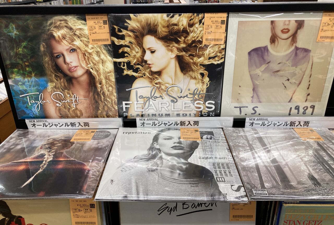 新着レコード情報！TAYLOR SWIFTの中古レコードがまとまって入荷