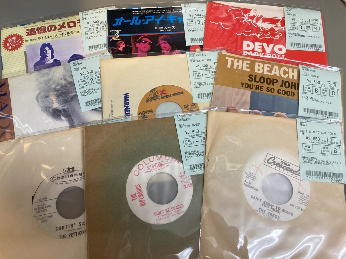 新着レコード情報～7インチシングル300点オーバー!!色あせない - 歌う