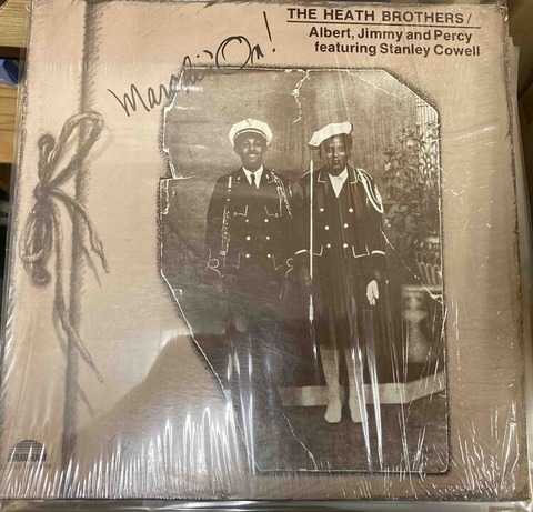 6/5(水)新着中古情報 HEATH BROTERS/MARCHIN'ON! USオリジナル盤入荷しました : 千葉でCD・レコードを売るなら ディスクユニオン千葉店 6/5(水)新着中古情報 HEATH BROTERS/MARCHIN'ON! USオリジナル盤入荷しました : 千葉でCD・レコードを売るなら ディスクユニオン千葉店