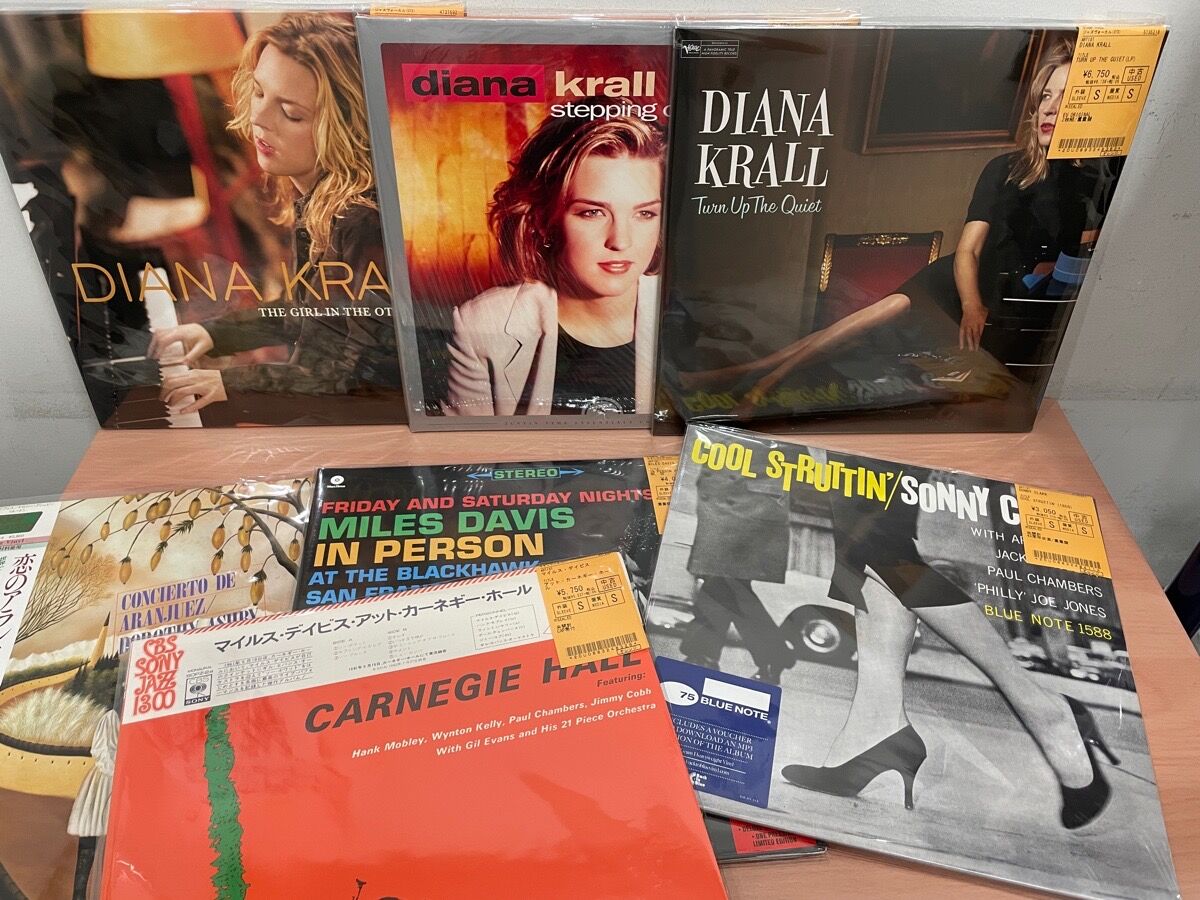 180g 重量盤★ダイアナ クラール DIANA KRALL《GIRL IN THE OTHER ROOM 》180g 重量盤 2LP  CDアルバム｜Diana Krall (ダイアナ・クラール)｜商品一覧｜HMV\u0026BOOKS