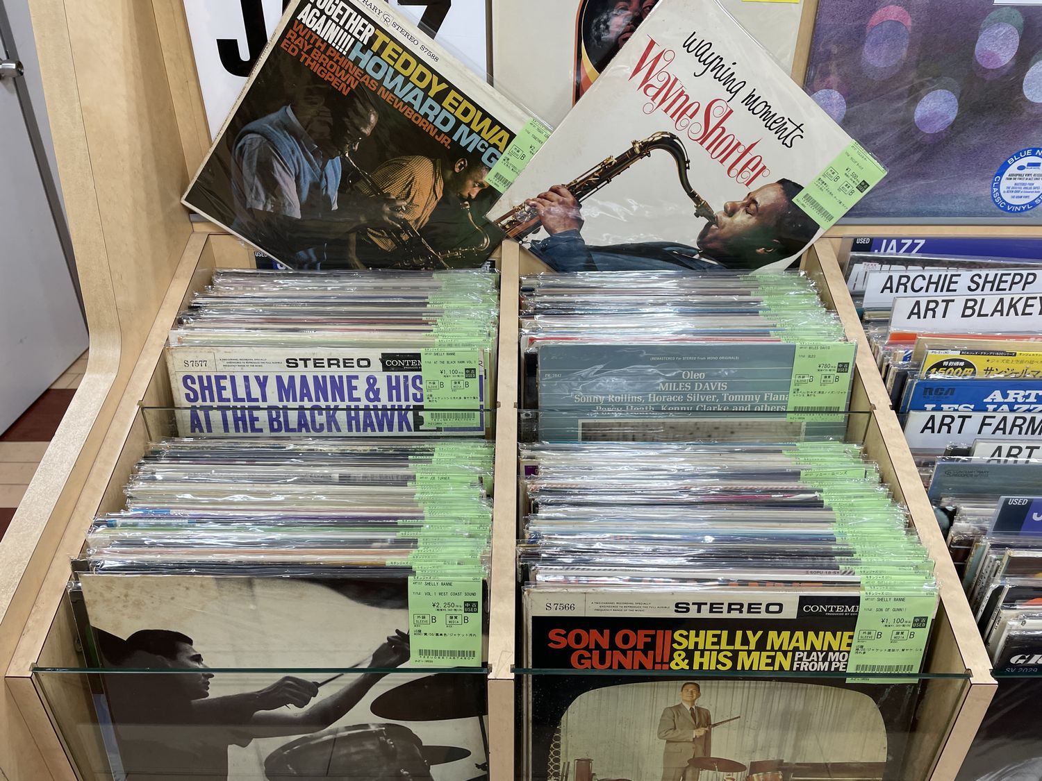 8/7(木)【JAZZ中古レコード】新着コーナー総入れ替え！500枚OVER！US