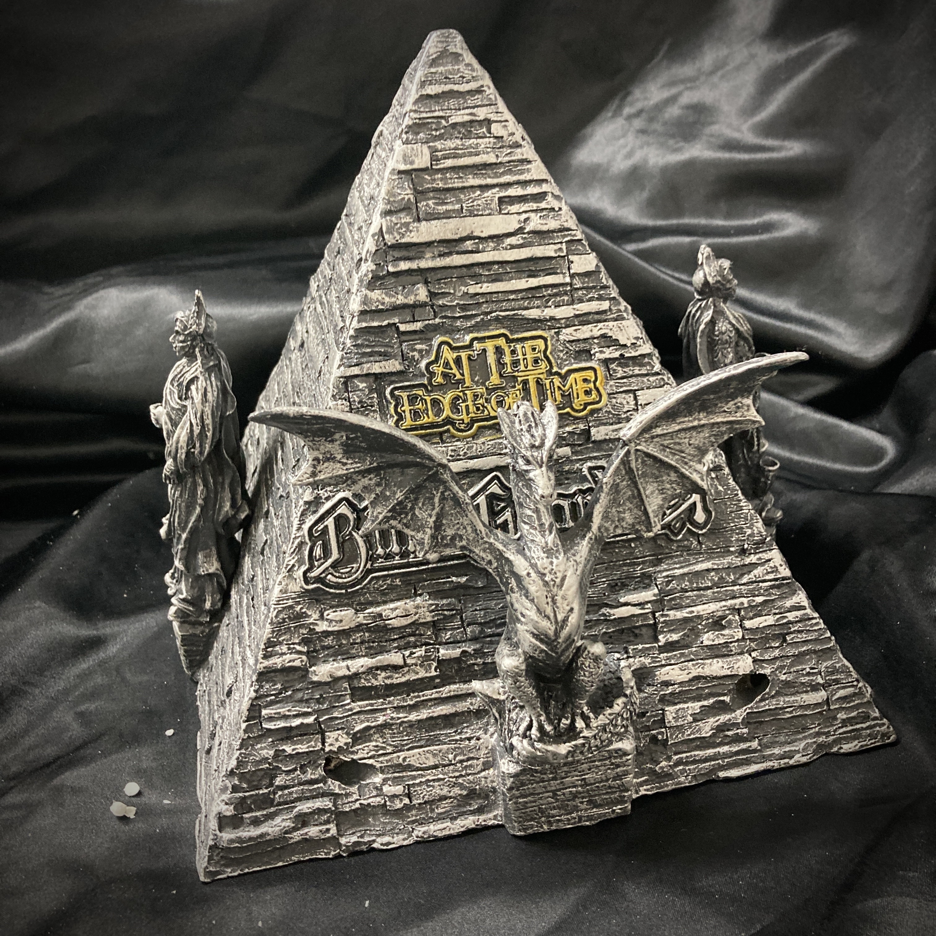 METAL】BLIND GUARDIAN / AT THE EDGE OF TIME ピラミッドBOX METAL】BLIND GUARDIAN / AT THE EDGE OF TIME ピラミッドBOX