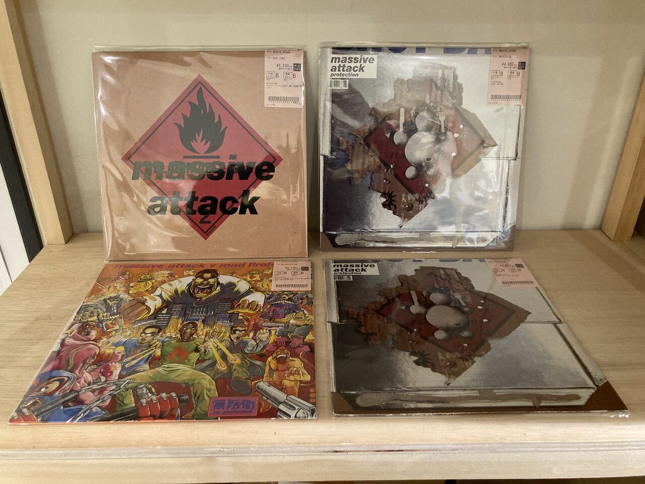 1/8(木)ロック中古レコード入荷！プライマル、ビョーク等！ : ディスク
