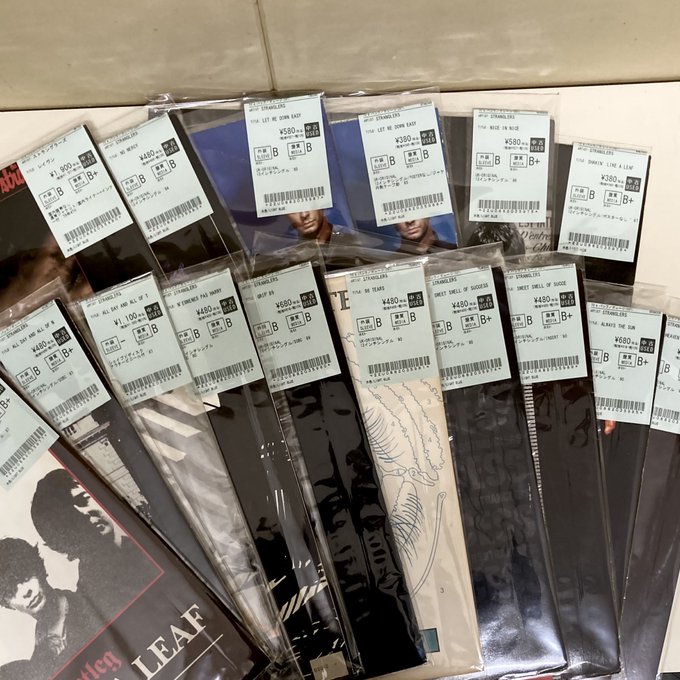 ☆PUNK中古新入荷情報☆】UKのパンクバンド、The STRANGLERSのLPやZINE