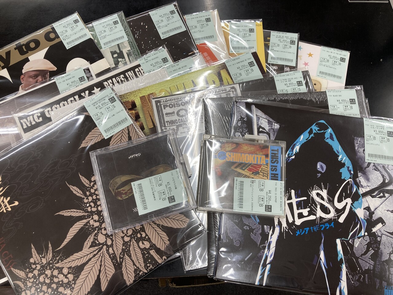 ○中古新入荷情報○現行/OG/アングラまで幅広く入荷してます