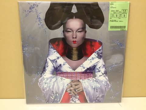 BJORK『HOMOGENIC』UKオリジナル盤入荷しております。 : ディスク