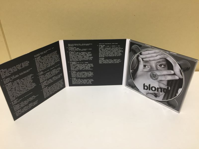 Frank Ocean名盤『BLOND』超稀少ジャケ違いVer.で入荷いたしまし Frank Ocean名盤『BLOND』超稀少ジャケ違いVer.で入荷いたしまし