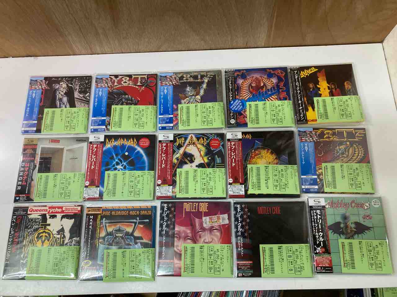 デフレパード/アンスラックス/ディープパープルなどハード・へヴィ紙