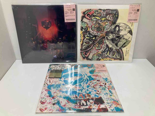 ロックを中心に中古レコードがまとめて入荷いたしました。未開封