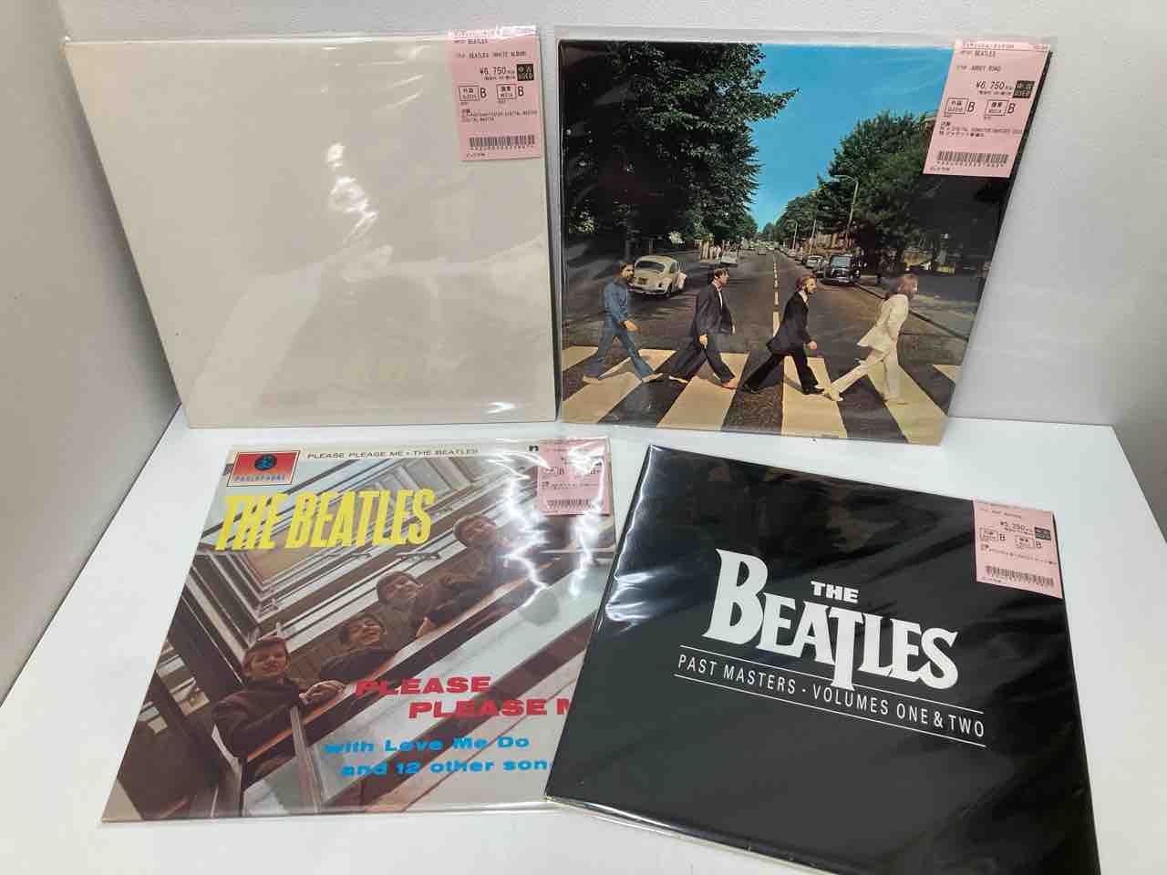 ☆BEATLES☆中古レコードがまとめて入荷いたしました。 : ディスク