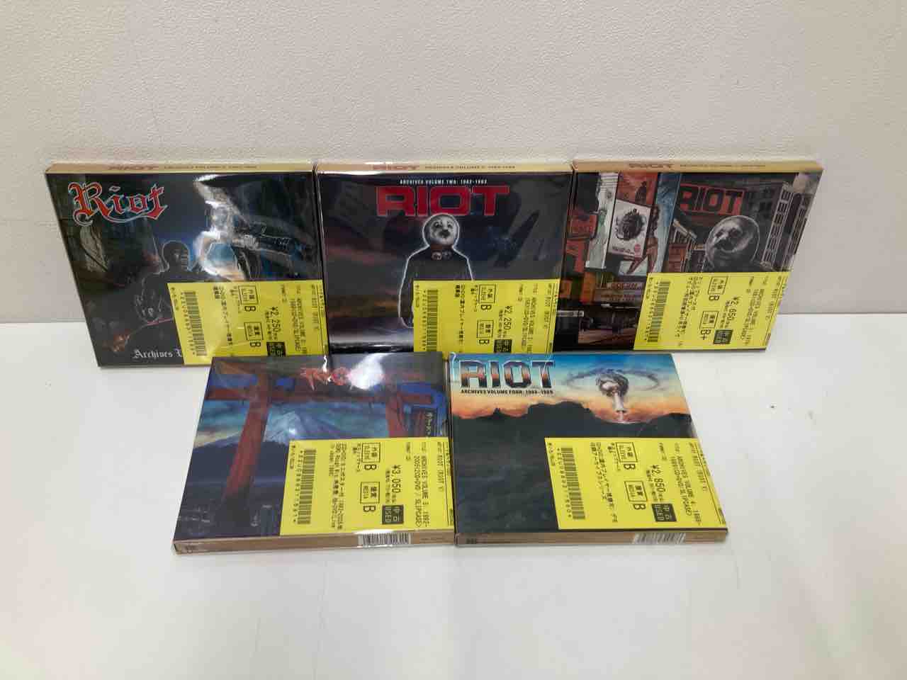 ◤メタル◢ N.W.O.B.H.M.系アーティストの中古CDがまとまって入荷
