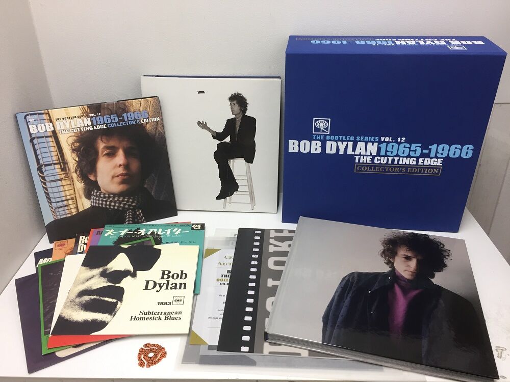 10/9(日) ボブ・ディラン中古BOXセット(CD+7inch)が入荷 10/9(日) ボブ・ディラン中古BOXセット(CD+7inch)が入荷
