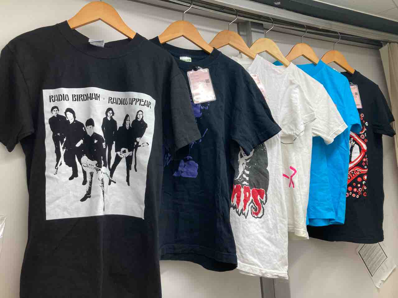 アパレル新入荷】バンドT,レーベルロゴTなど30点以上の大量入荷いたし
