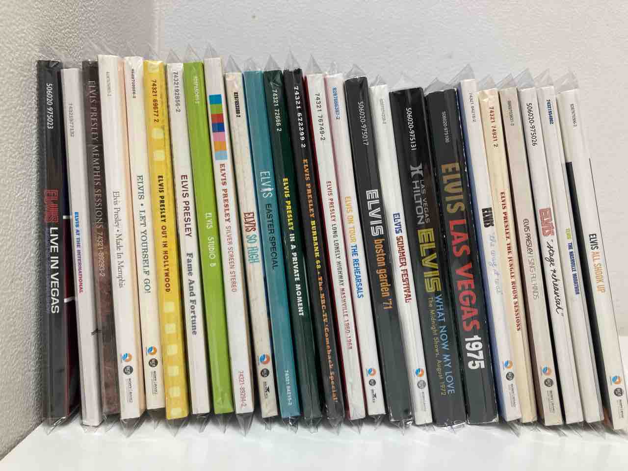 エルヴィスファン必見！ELVIS PRESLEY 中古CD大放出