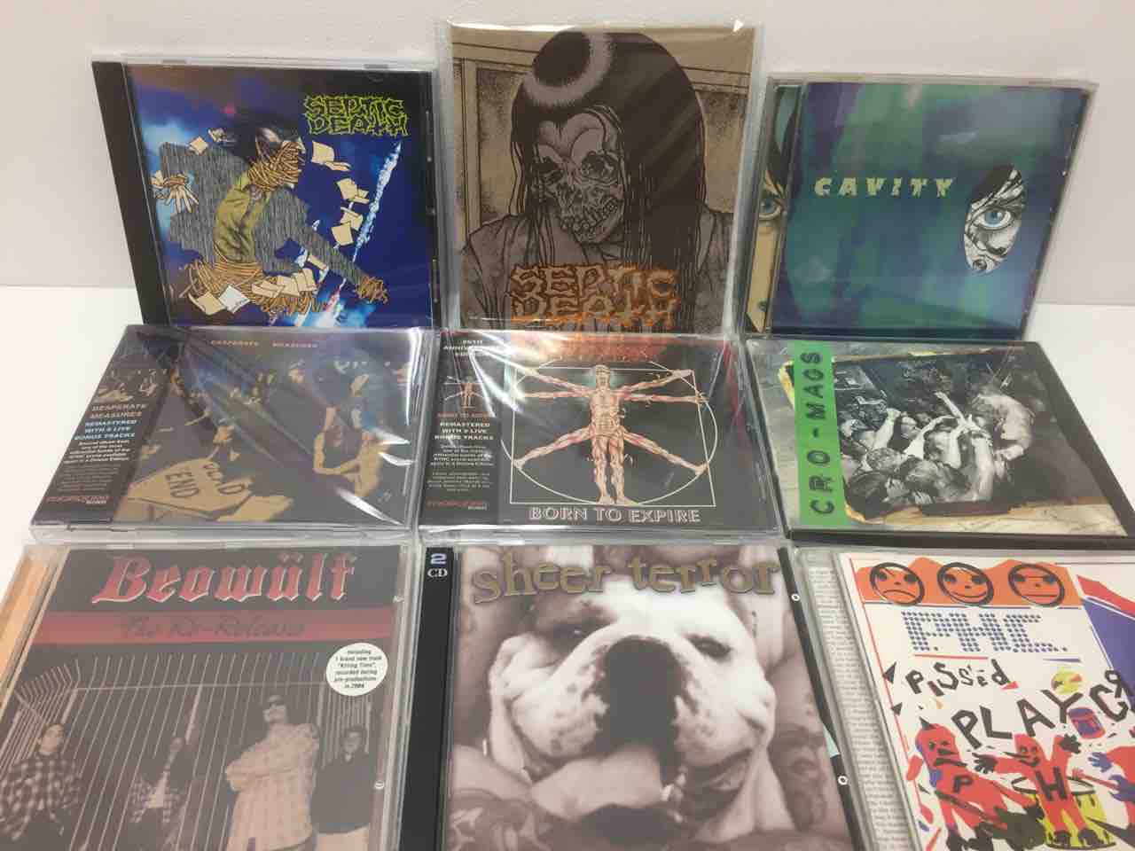 CROSSED OUT,NO COMMENT,SEPTIC DEATH,STIKKYなど 良質パンク