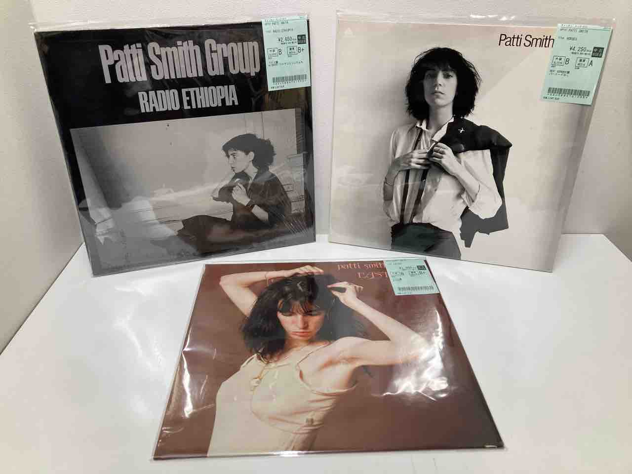 中古レコード31枚 doors/Patti Smith/POLICE/SUZANNE VEGA】中古レコード各3タイトルが
