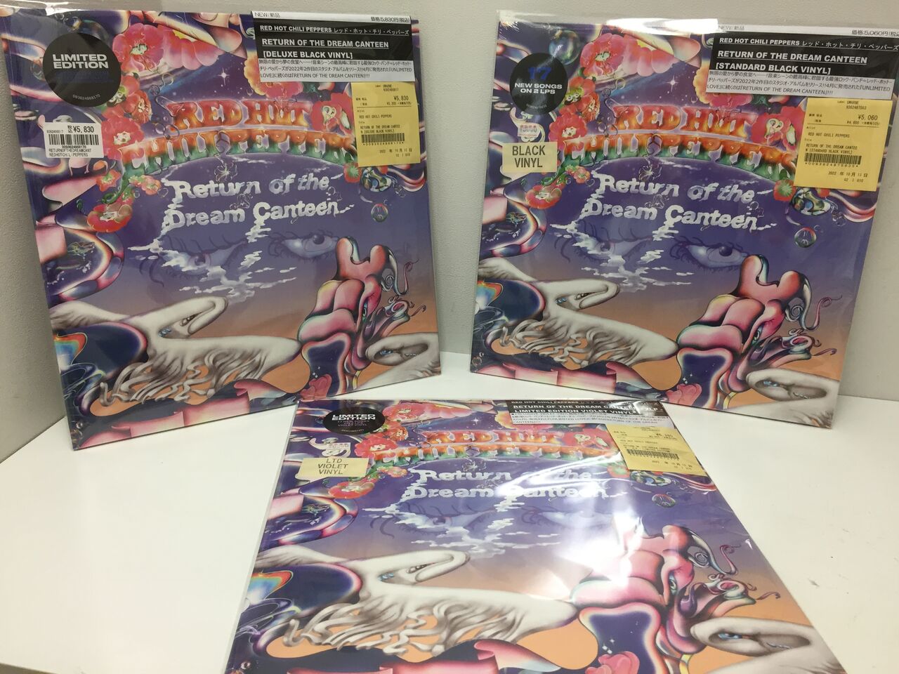 RED HOT CHILI PEPPERS最新作「RETURN OF THE DREAM CANTEEN」新作