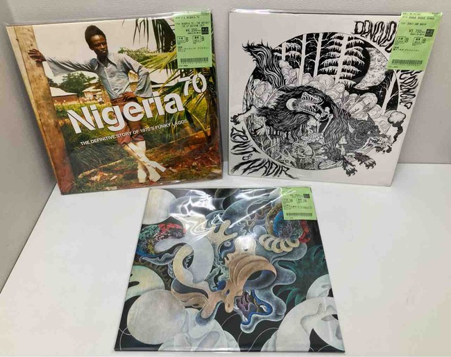 ☆ワールド関連の中古レコードがまとまって入荷いたしました