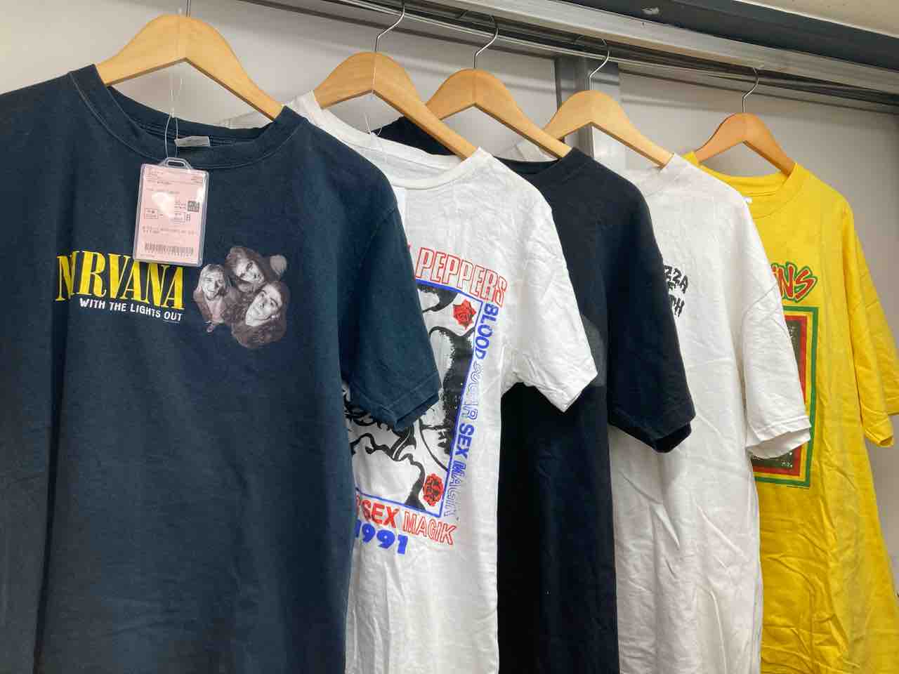 アパレル新入荷】バンドT,レーベルロゴTなど30点以上の大量入荷いたし