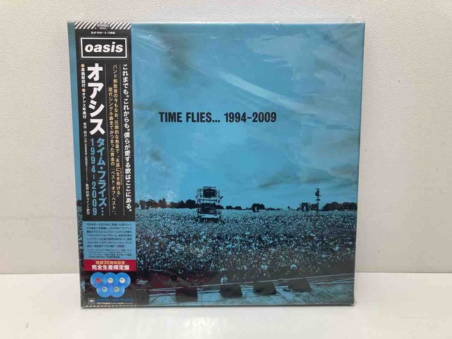 oasis〉タイム・フライズ…1994-2009 5LP 中古BOX 入荷いたしまし oasis〉タイム・フライズ…1994-2009 5LP 中古BOX 入荷いたしまし