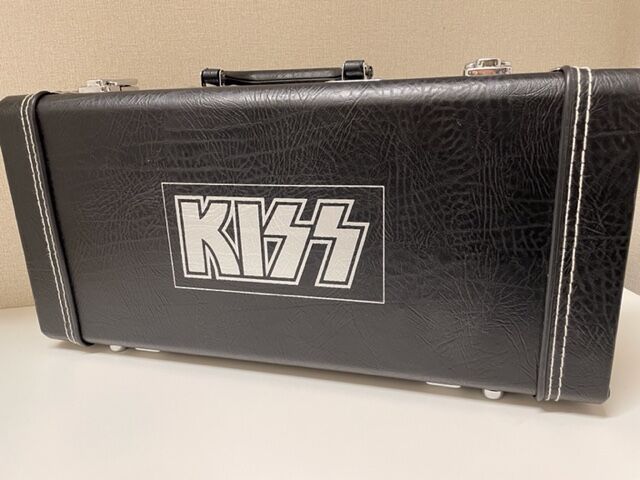 8/3(木) KISS BOX ~地獄のギターケース~入荷!! : ディスク