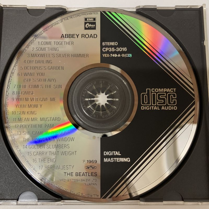 激レア！「アビーロード」ビートルズ世界初発のCDにして回収盤、稀少