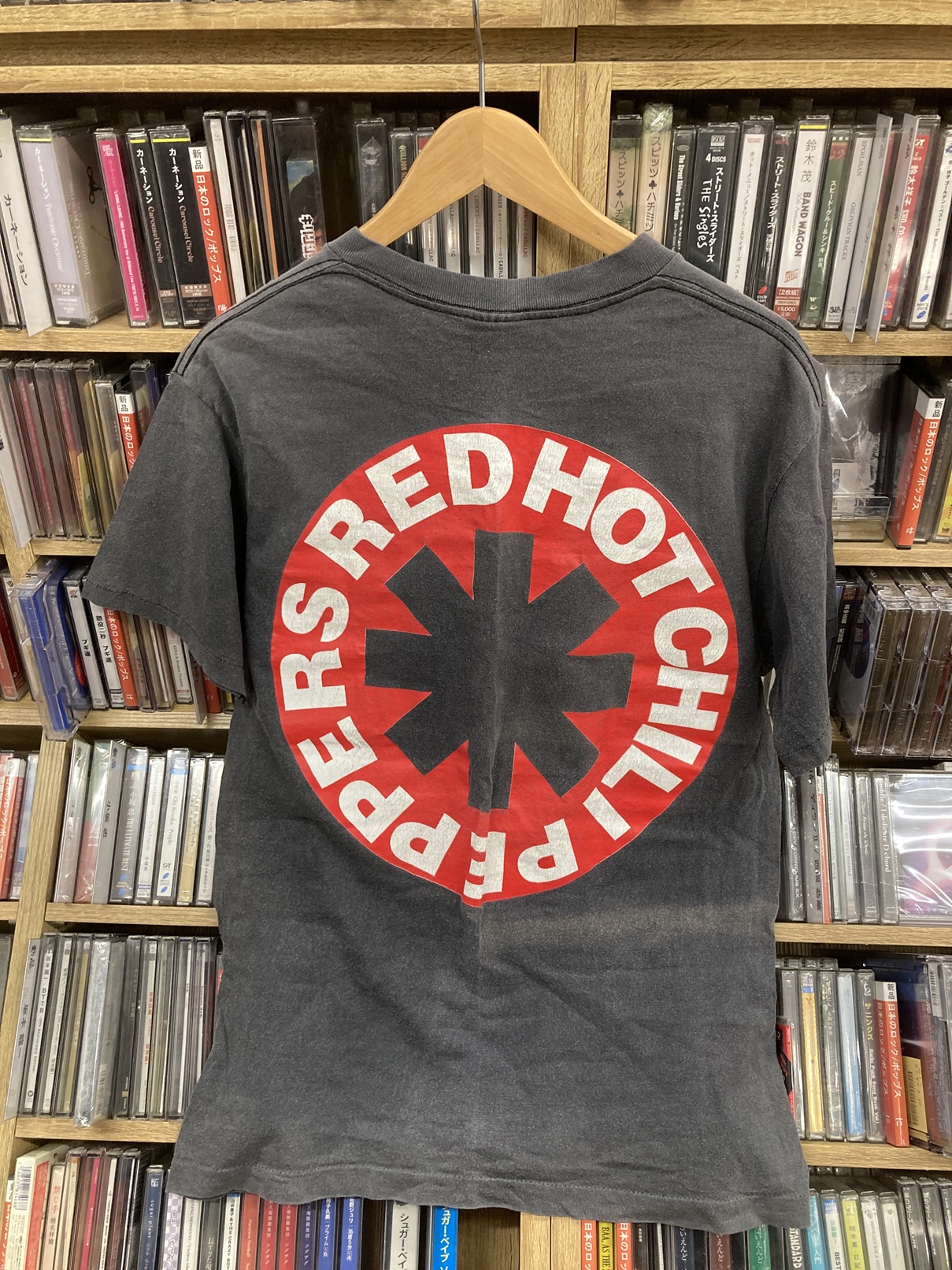 VINTAGE T-SHIRT入荷】RED HOT CHILI PEPPERS Picasso!!入荷しました