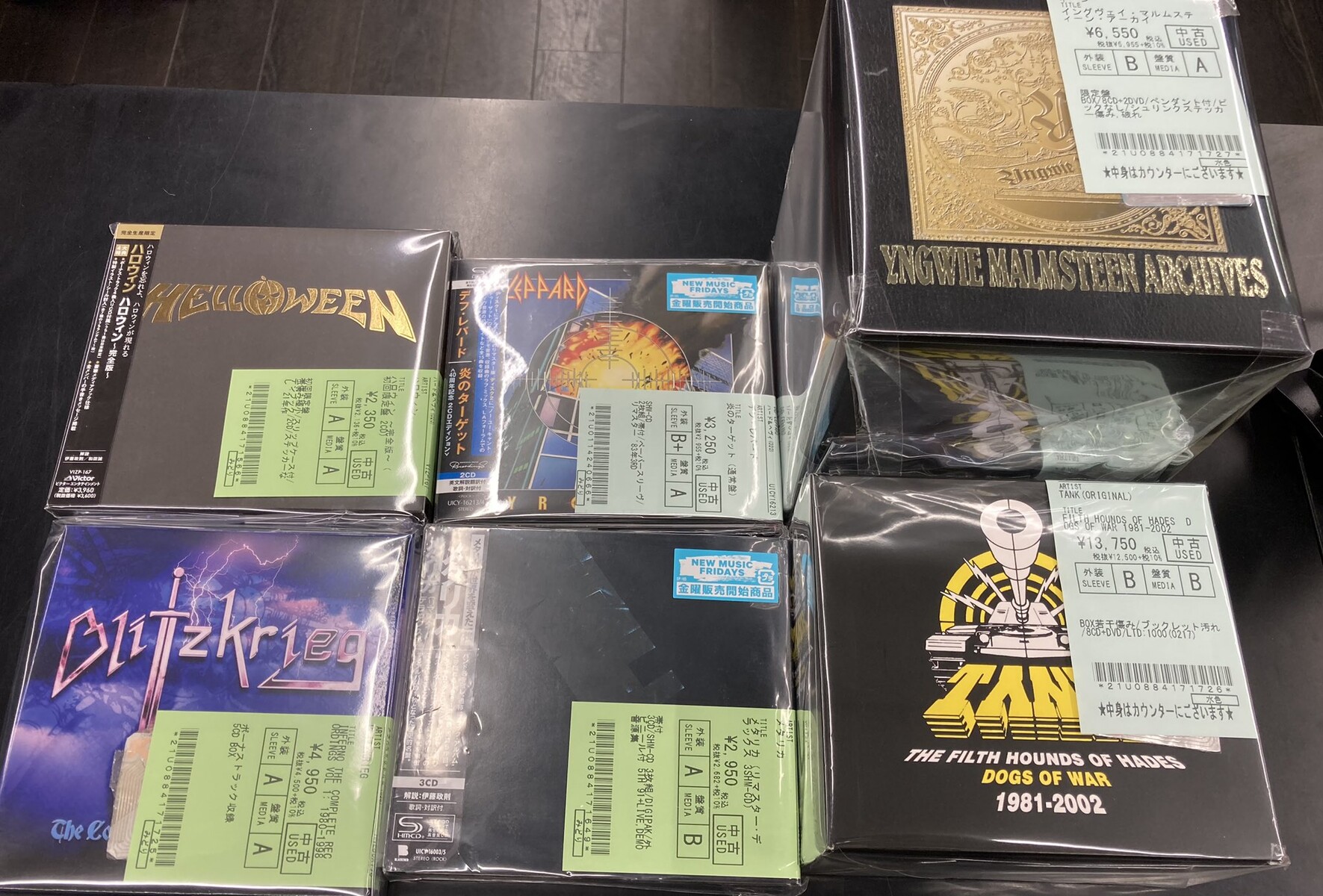 30枚　ヘヴィーメタル　まとめ売り　HEAVYL HELLOWEEN HELLOWEEN、DEF LEPARD、TANK、BLITZKRIEGほかハードロック／ヘヴィ
